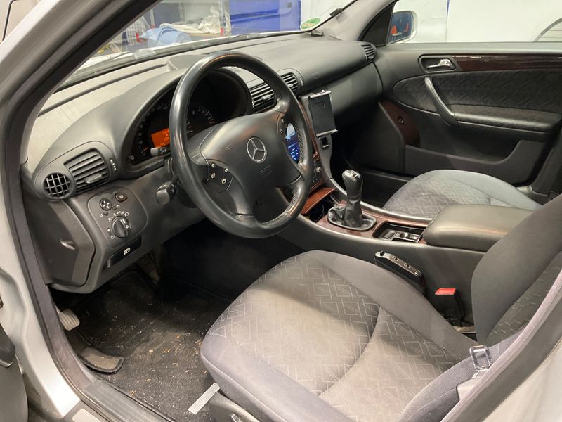 Mercedes-Benz C-Klasse C 200 Kompressor Elegance 2001 – снимка 3
