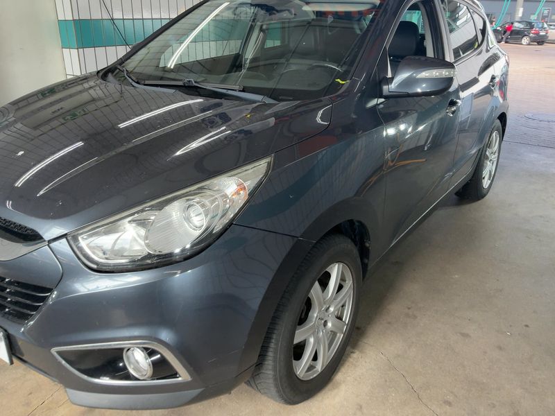 Hyundai ix35 1.7 CRDi Classic 2WD 2011 – снимка 2