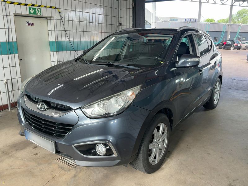 Hyundai ix35 1.7 CRDi Classic 2WD 2011 – снимка 1