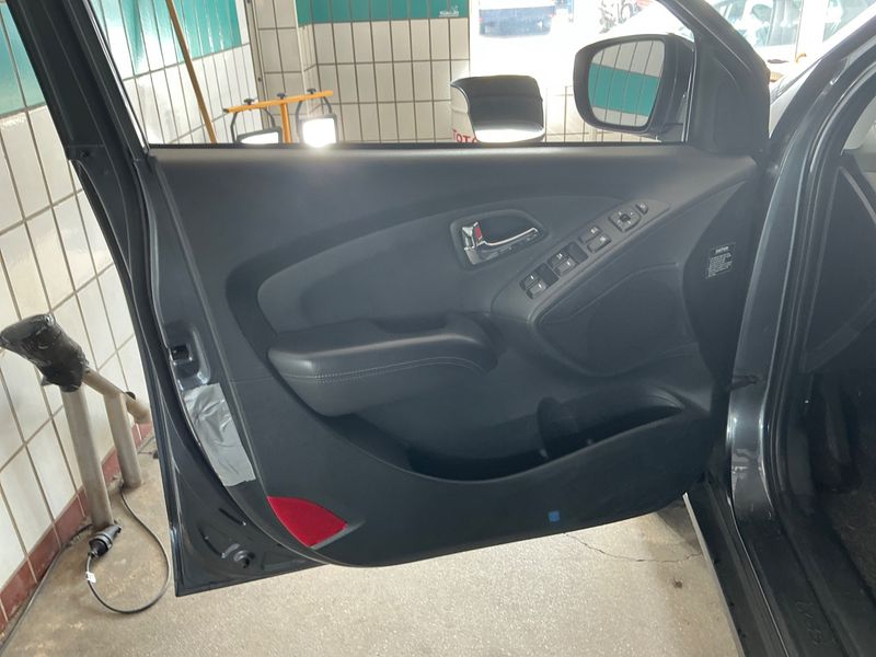Hyundai ix35 1.7 CRDi Classic 2WD 2011 – снимка 32