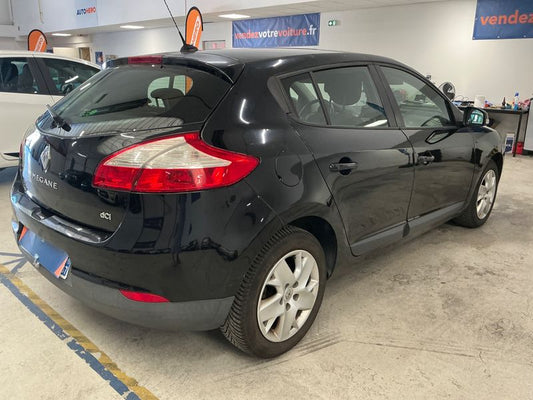 Renault Megane 1.5 dCi Authentique 2013 – снимка 2