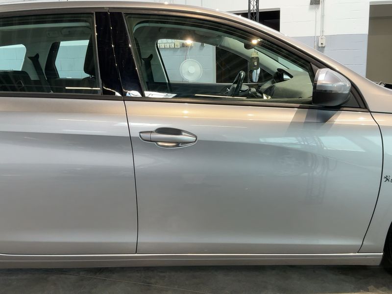 Peugeot 308 1.6 e-HDi Active 2014 – снимка 10