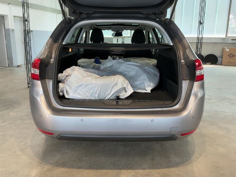 Peugeot 308 1.6 e-HDi Active 2014 – снимка 16