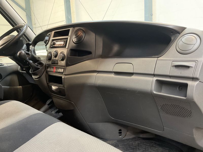Iveco Daily 3.0 Diesel GKa 35 S Radstand 3300 2014 – снимка на щета