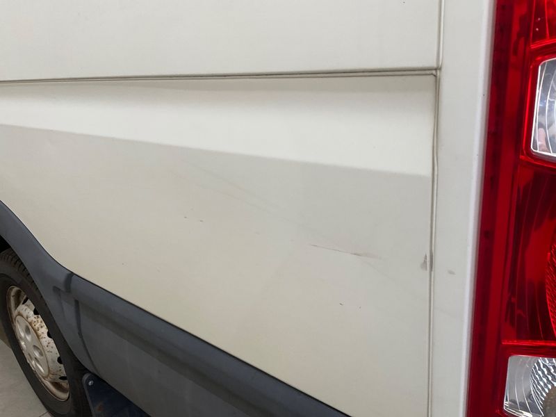 Iveco Daily 3.0 Diesel GKa 35 S Radstand 3300 2014 – снимка на щета