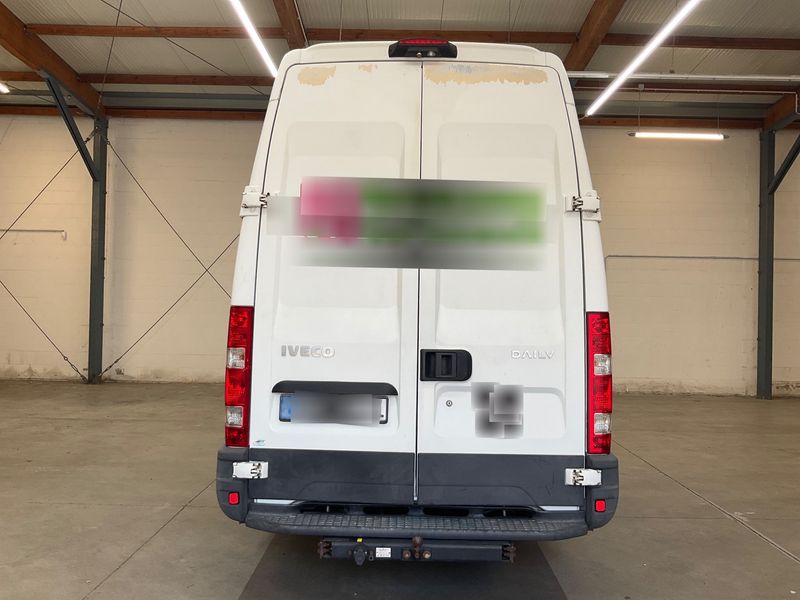 Iveco Daily 3.0 Diesel GKa 35 S Radstand 3300 2014 – снимка на щета
