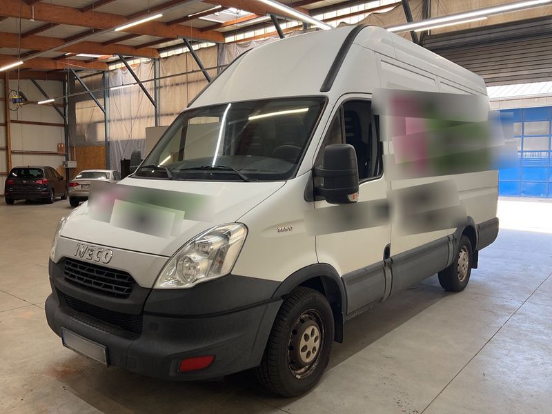Iveco Daily 3.0 Diesel GKa 35 S Radstand 3300 2014 – снимка 1