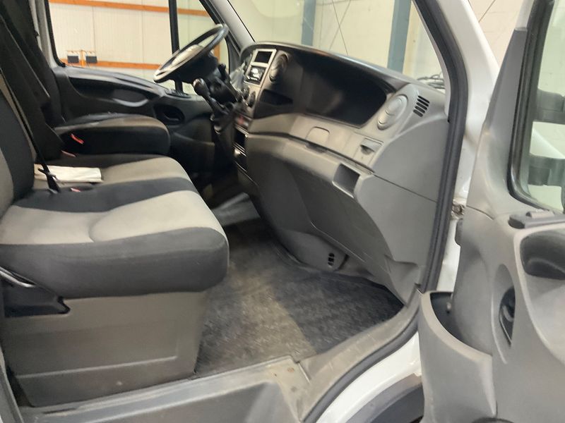 Iveco Daily 3.0 Diesel GKa 35 S Radstand 3300 2014 – снимка 11
