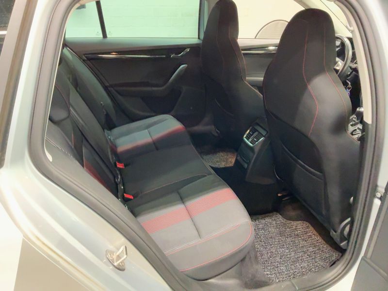Skoda Octavia 2.0 TDI Style 2019 – снимка 20