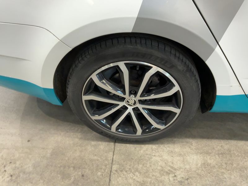 Skoda Octavia 2.0 TDI Style 2019 – снимка 9