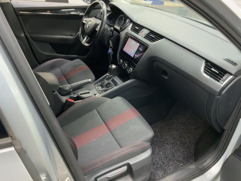 Skoda Octavia 2.0 TDI Style 2019 – снимка 17