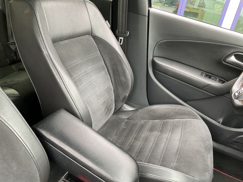 Volkswagen Polo 1.4 TSI GTI 2012 – снимка 24