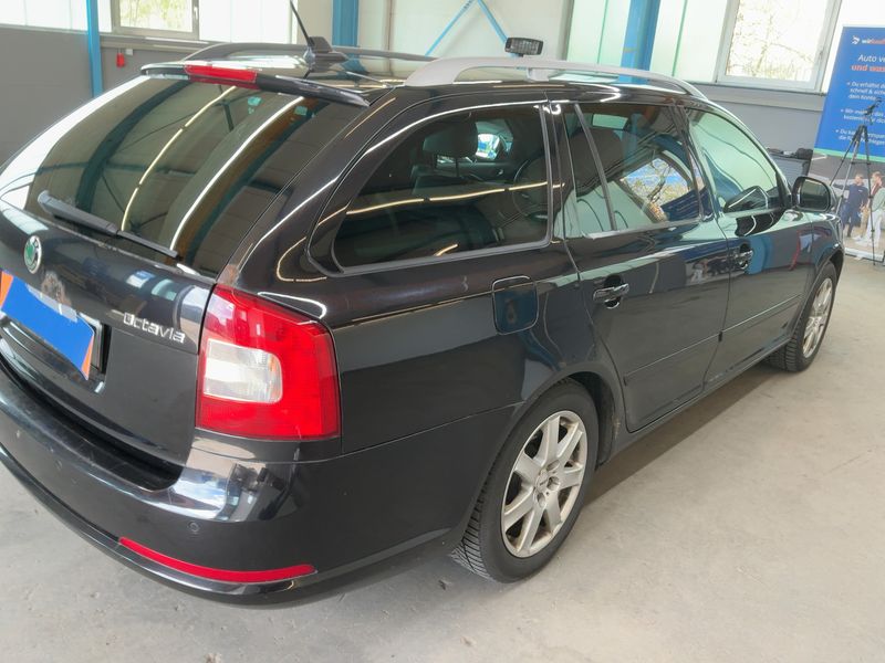 Skoda Octavia 2.0 TDI RS 2010 – снимка на щета