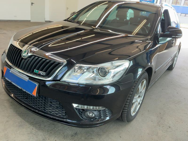 Skoda Octavia 2.0 TDI RS 2010 – снимка 1