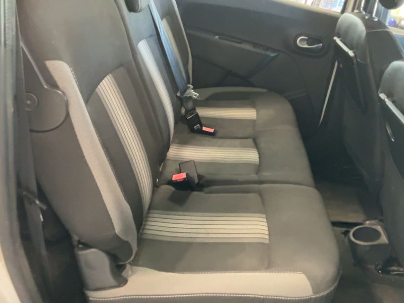 Dacia Lodgy 1.2 TCe Advance 2018 – снимка 14