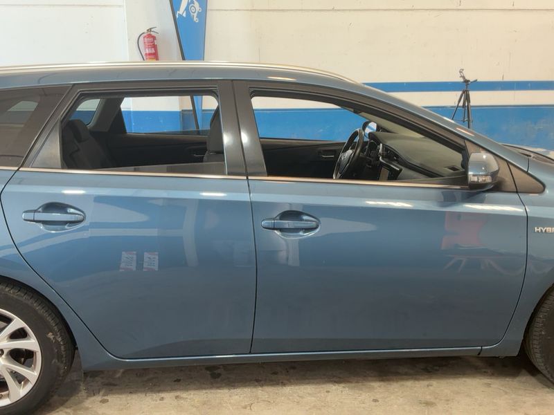 Toyota Auris Touring Sports 1.8 Hybrid Active 2016 – снимка 10