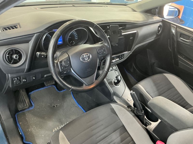 Toyota Auris Touring Sports 1.8 Hybrid Active 2016 – снимка 22