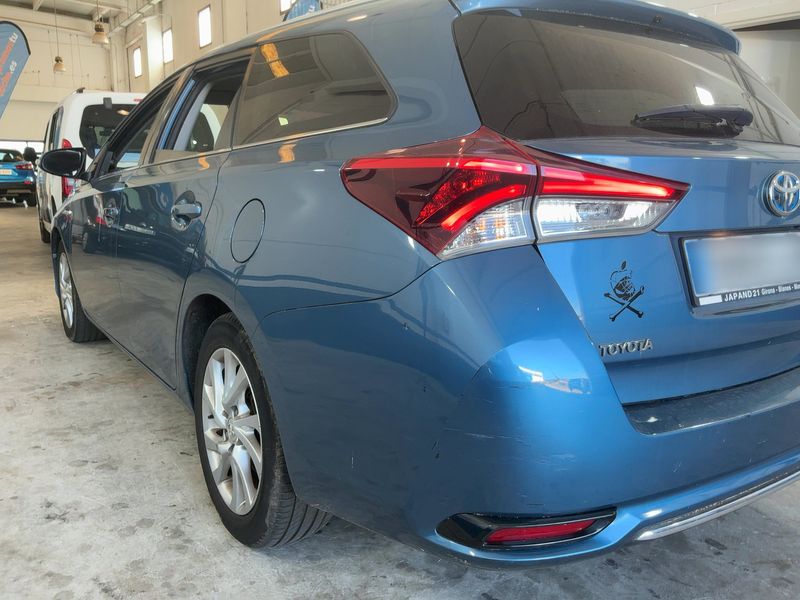 Toyota Auris Touring Sports 1.8 Hybrid Active 2016 – снимка 6