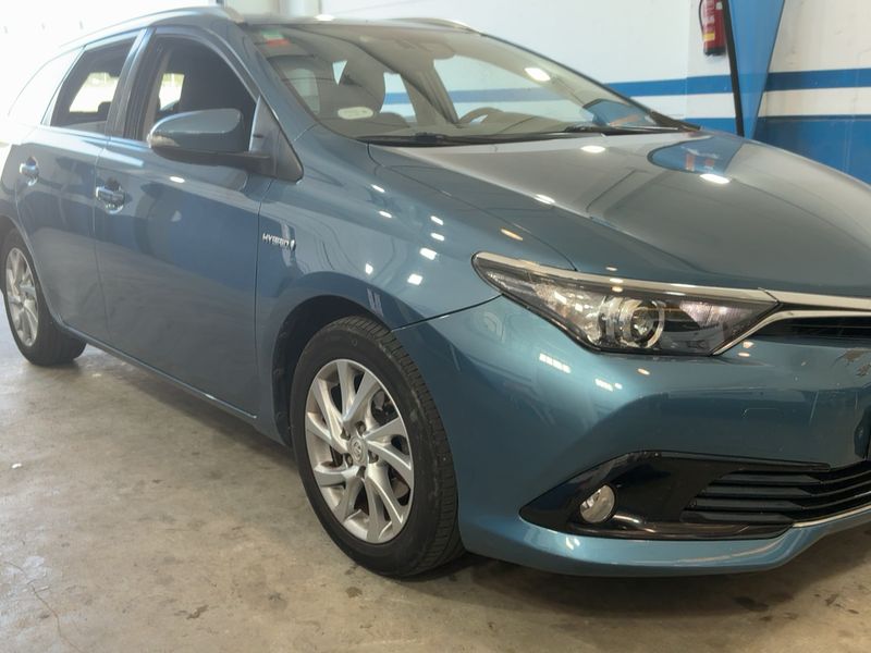 Toyota Auris Touring Sports 1.8 Hybrid Active 2016 – снимка 12