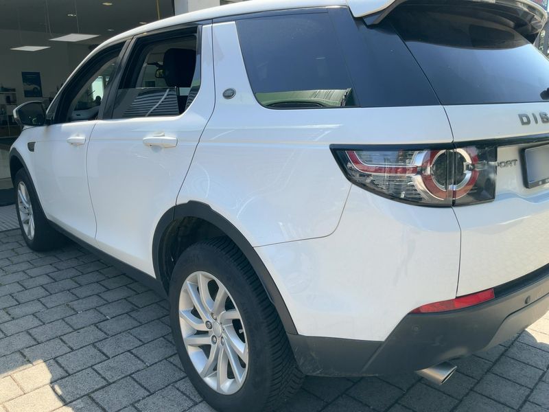 Land Rover Discovery Sport 2.0 Td4 SE AWD 2017 – снимка 6