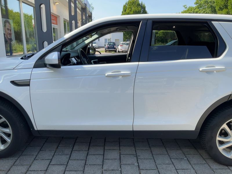 Land Rover Discovery Sport 2.0 Td4 SE AWD 2017 – снимка 4