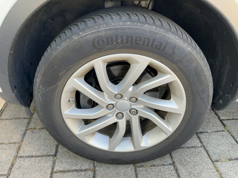 Land Rover Discovery Sport 2.0 Td4 SE AWD 2017 – снимка 3