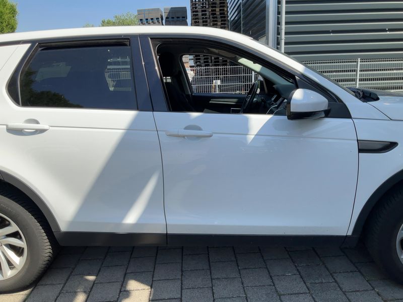 Land Rover Discovery Sport 2.0 Td4 SE AWD 2017 – снимка 10