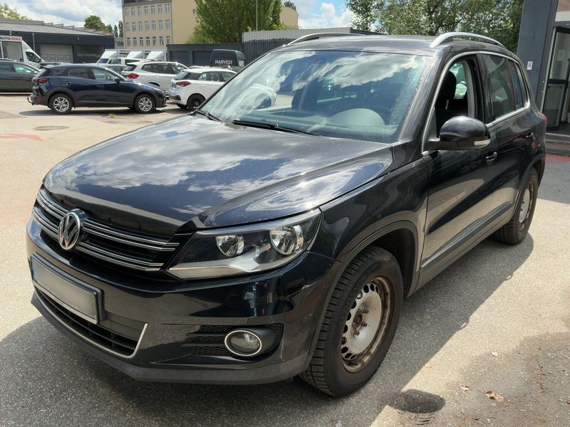 Volkswagen Tiguan 2.0 TDI Sport & Style BlueMotion Tech 2012 – снимка 1