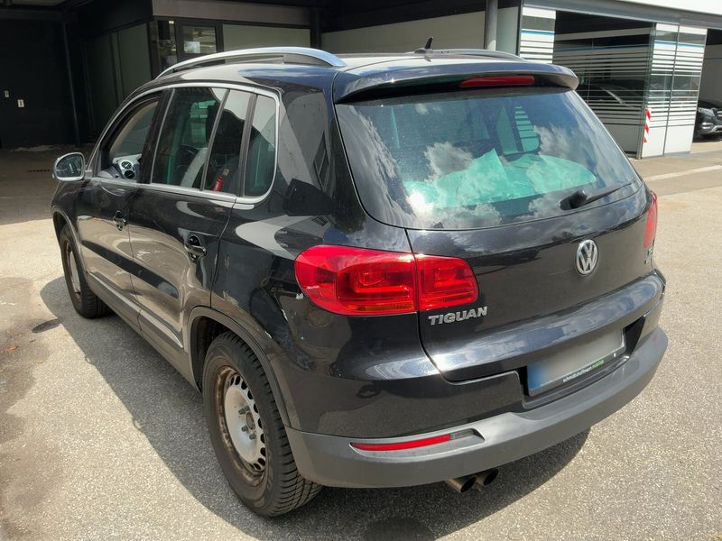 Volkswagen Tiguan 2.0 TDI Sport & Style BlueMotion Tech 2012 – снимка 6