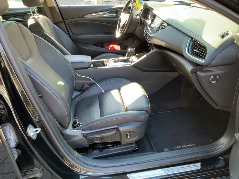 Opel Insignia Grand Sport 2.0 CDTI Business Innovation 4x4 2019 – снимка 17