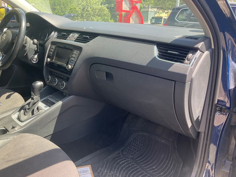 Skoda Octavia 2.0 TDI Elegance 2014 – снимка 28