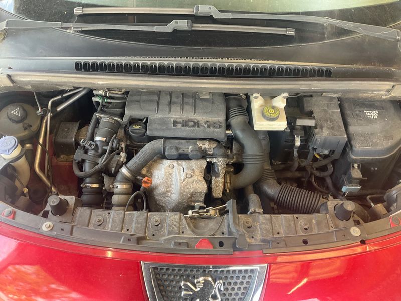 Peugeot 3008 1.6 HDi Premium 2010 – снимка на щета