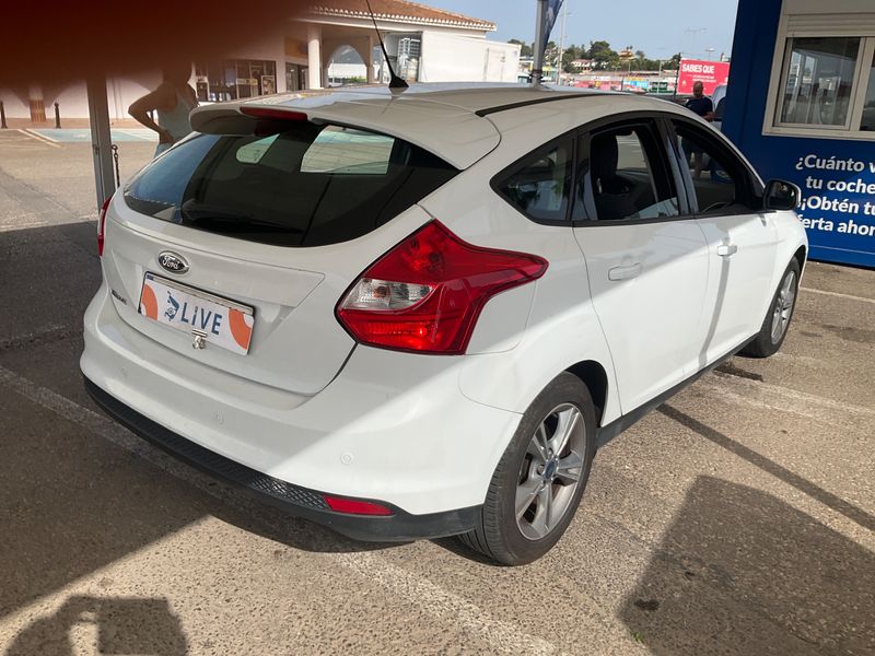Ford Focus 1.6 TDCi Edition 2014 – снимка 2