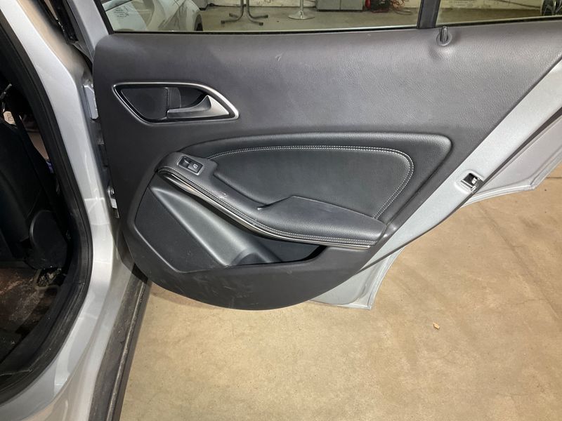 Mercedes-Benz GLA-Klasse GLA 250 4Matic Urban 2020 – снимка 30