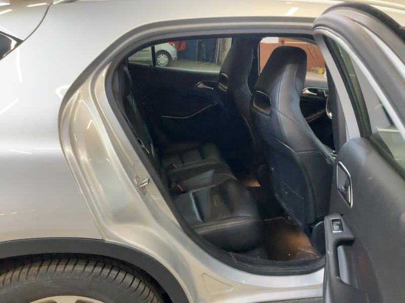 Mercedes-Benz GLA-Klasse GLA 250 4Matic Urban 2020 – снимка 20