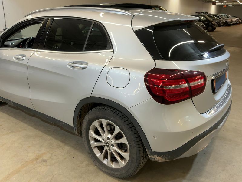 Mercedes-Benz GLA-Klasse GLA 250 4Matic Urban 2020 – снимка 6