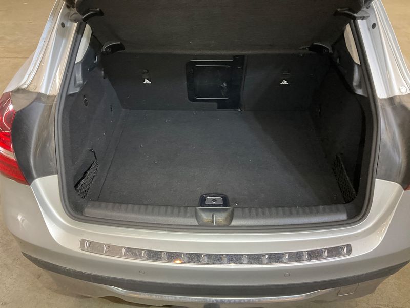 Mercedes-Benz GLA-Klasse GLA 250 4Matic Urban 2020 – снимка 32