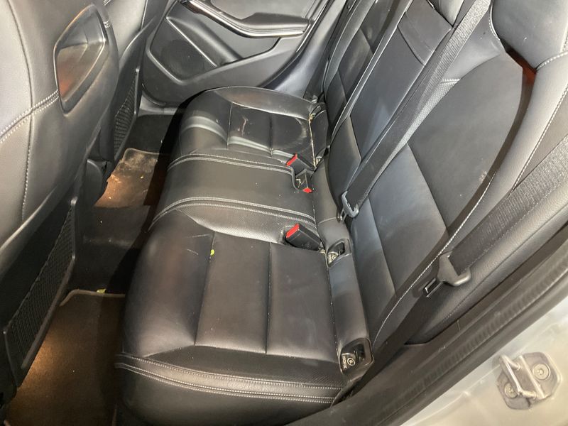 Mercedes-Benz GLA-Klasse GLA 250 4Matic Urban 2020 – снимка 23
