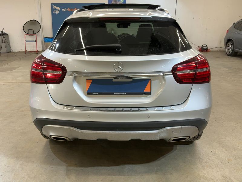 Mercedes-Benz GLA-Klasse GLA 250 4Matic Urban 2020 – снимка 7