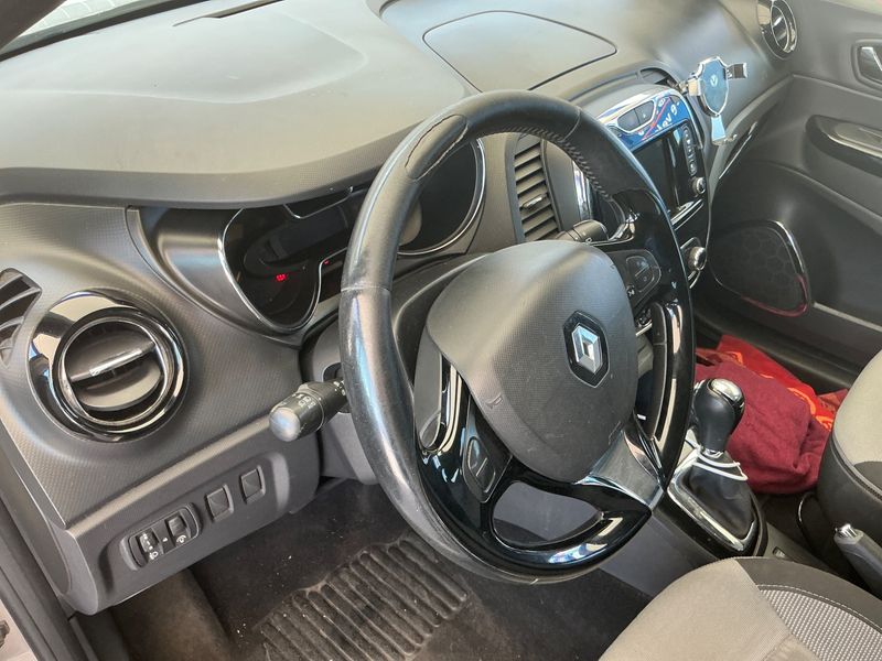 Renault Captur 1.5 dCi Intens 2014 – снимка 28