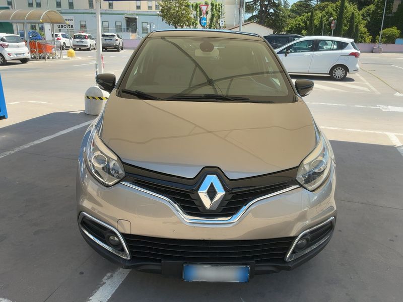 Renault Captur 1.5 dCi Intens 2014 – снимка 14