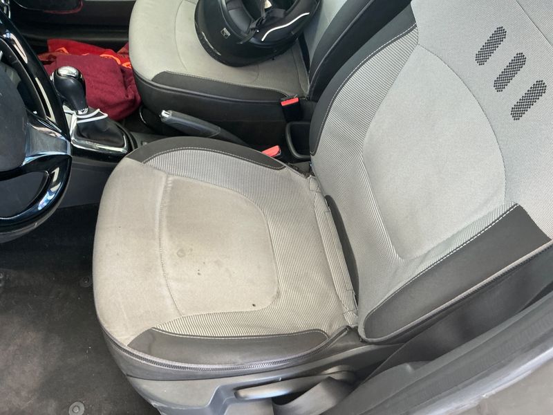 Renault Captur 1.5 dCi Intens 2014 – снимка 30
