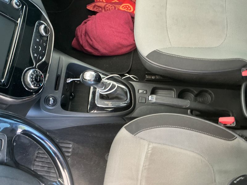 Renault Captur 1.5 dCi Intens 2014 – снимка 33