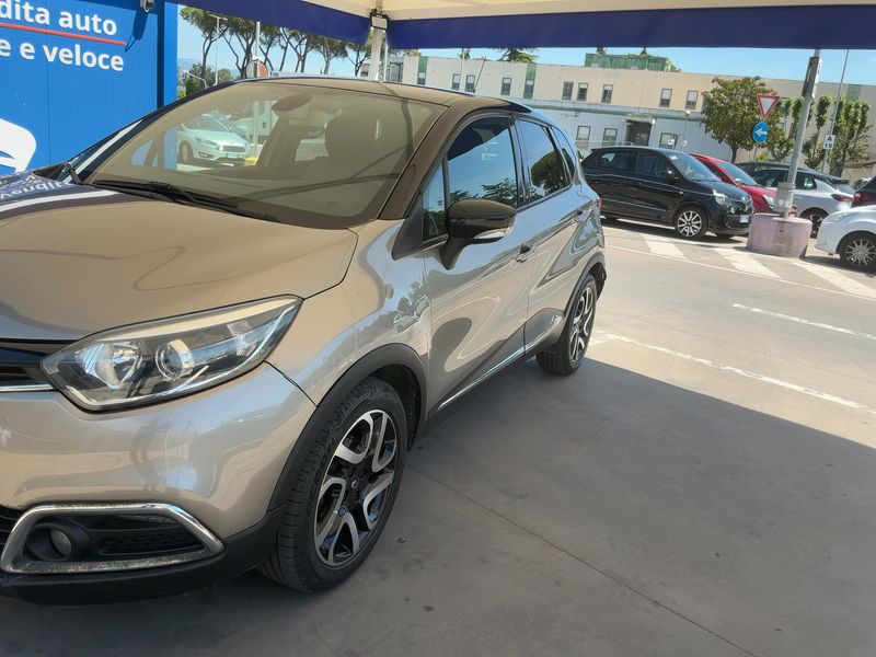 Renault Captur 1.5 dCi Intens 2014 – снимка 2
