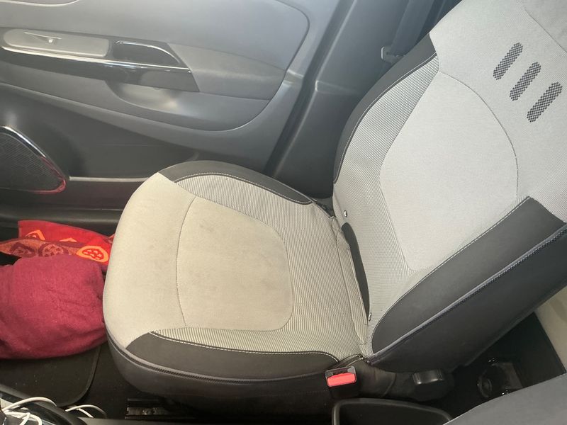 Renault Captur 1.5 dCi Intens 2014 – снимка 32