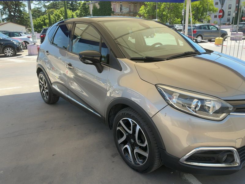 Renault Captur 1.5 dCi Intens 2014 – снимка 12