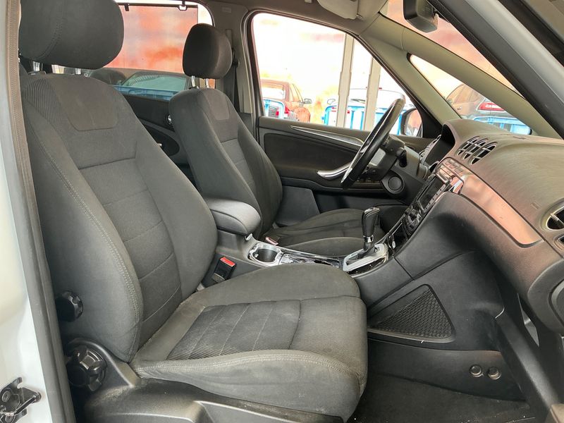 Ford S-Max 2.0 TDCi Titanium 2010 – снимка 3