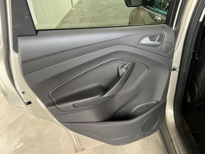 Ford C-Max 1.5 EcoBoost Titanium 2016 – снимка 32