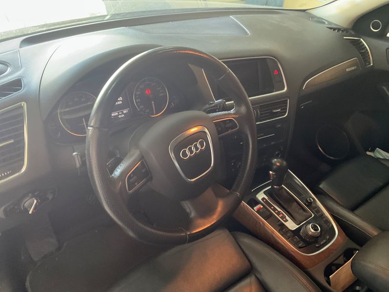 Audi Q5 2.0 TFSI Hybrid quattro Avus 2012 – снимка 25