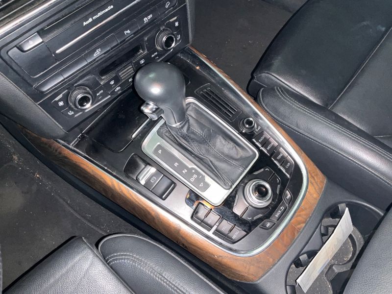 Audi Q5 2.0 TFSI Hybrid quattro Avus 2012 – снимка 26